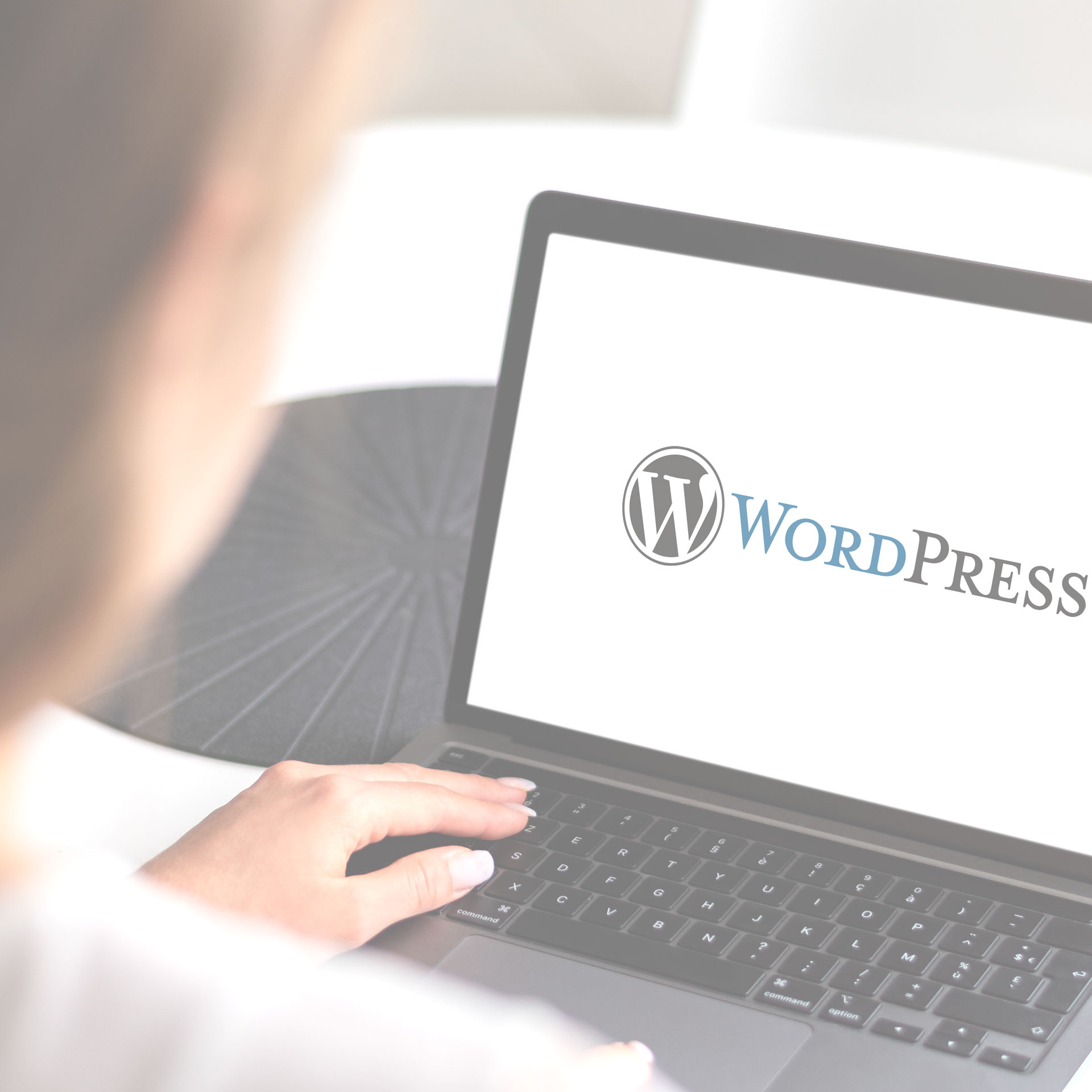 WordPress開発・オリジナルテーマによるCMS構築